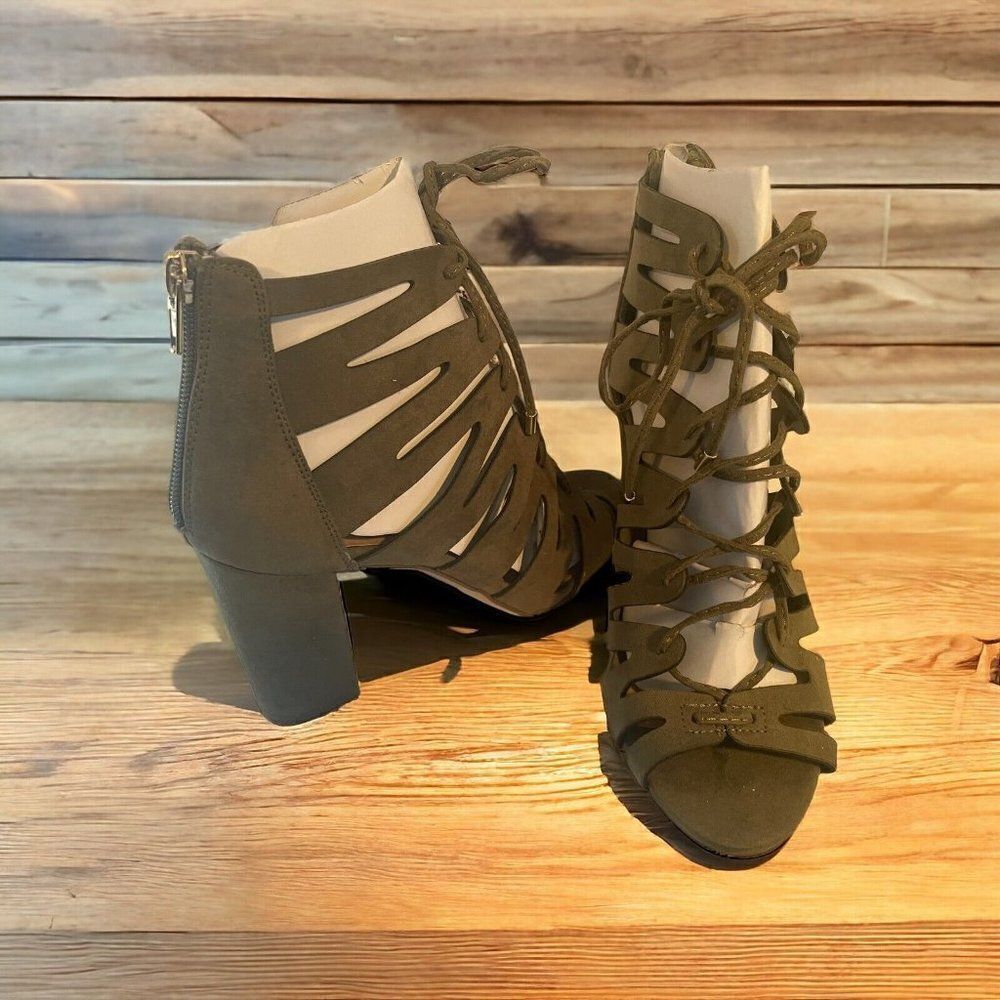 Madden NYC laced up boot heeled olive green sz 6.5 - Picture 3 of 9